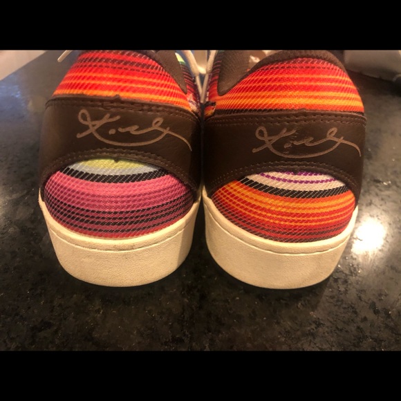 kobe bryant signature shoes